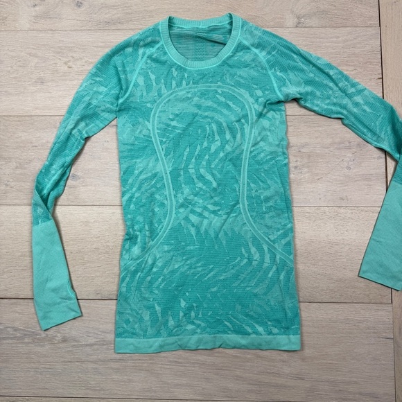 Lululemon Swiftly Tech Long Sleeve Crew - Heathered Bali Breeze - Picture 2 of 8